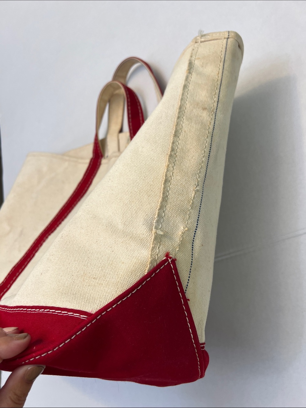 RARE 1970’s VINTAGE RETRO L.L.BEAN CREAM CANVAS TOTE WITH RED TRIM & BOTTOM - Picture 7 of 16